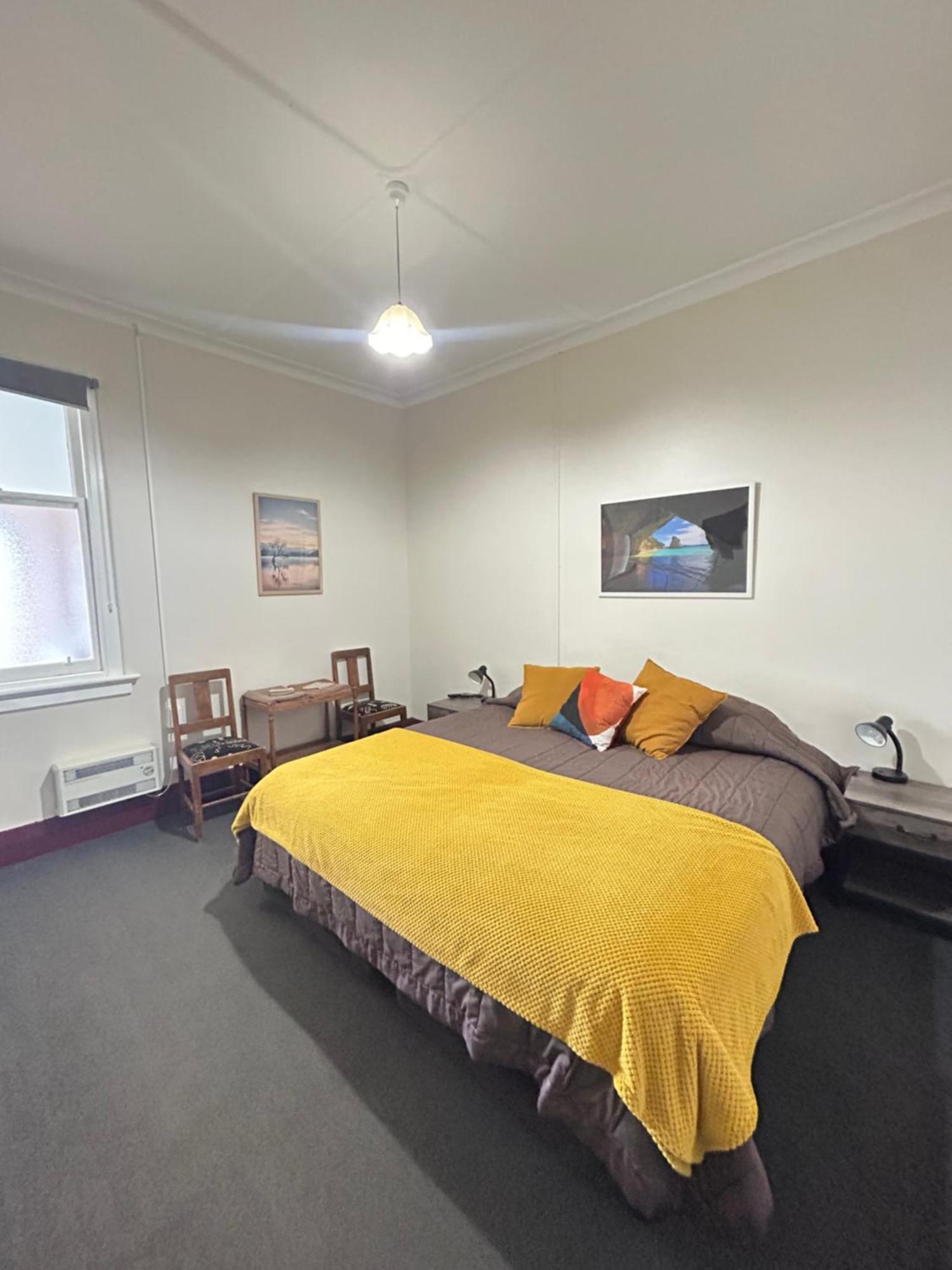 Beaumont Hotel And Holiday Park Lawrence Экстерьер фото
